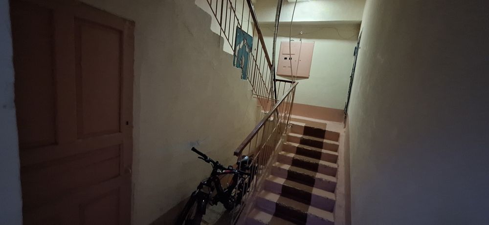 Продаётся 4/1/4  3 переделанная в 4-х комнатная квартира  115 кв метр.