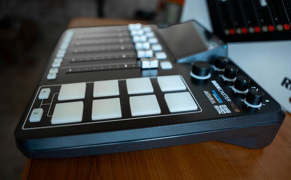 Consolă Audio / Mixer Studio RodeCaster Pro II - Impecabil