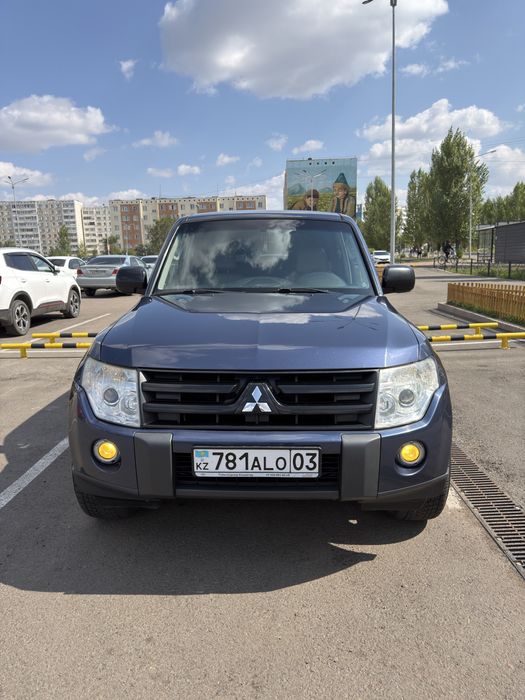 Продам Mitsubishi Pajero 2008г