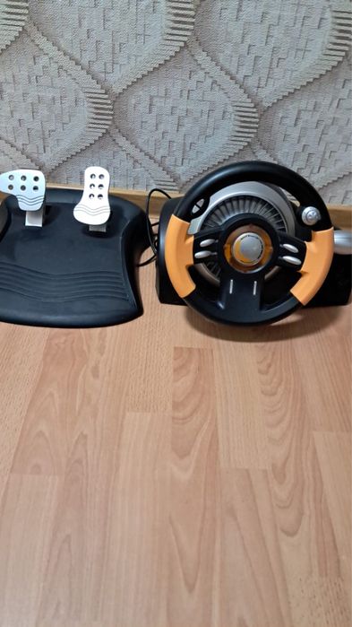 Продам игровой руль
