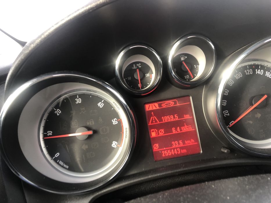 Opel astra j sports tourer