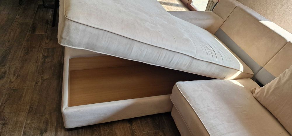 Ъглов диван с функция сън