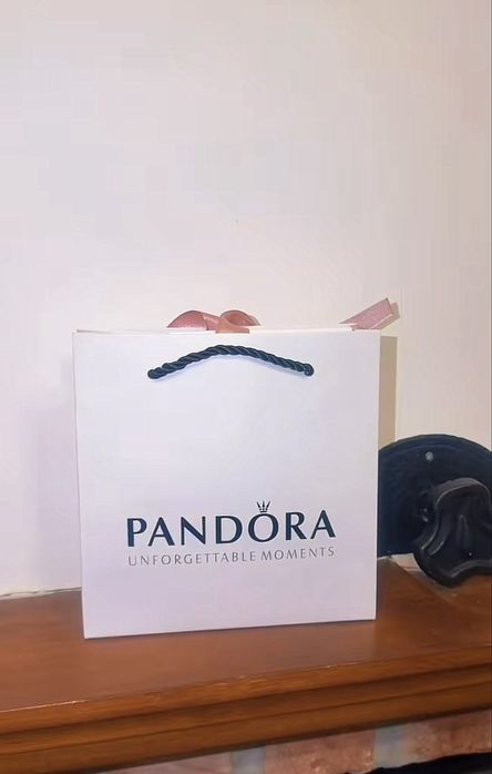 Женски гривни Pandora