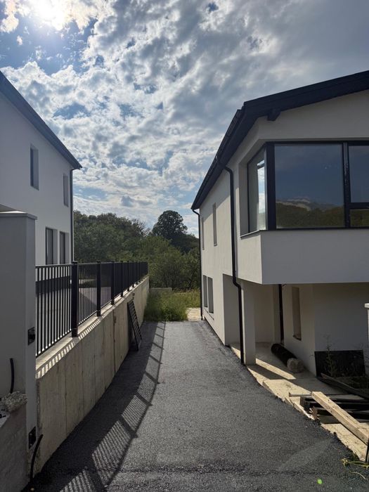 Duplex de vanzare -143 m2 utili, zona exclusivista  pe Cascadei