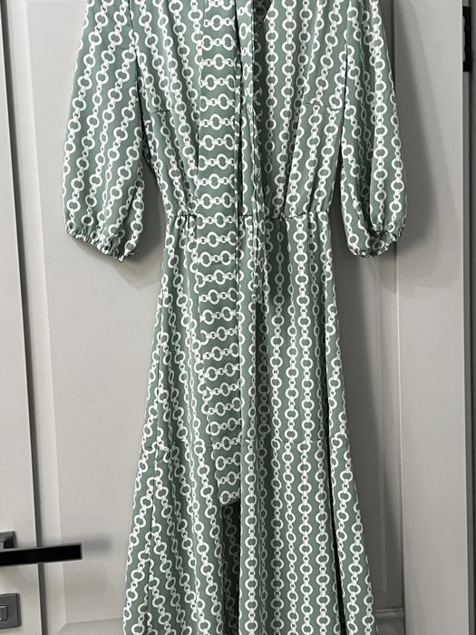 Продам новое платье