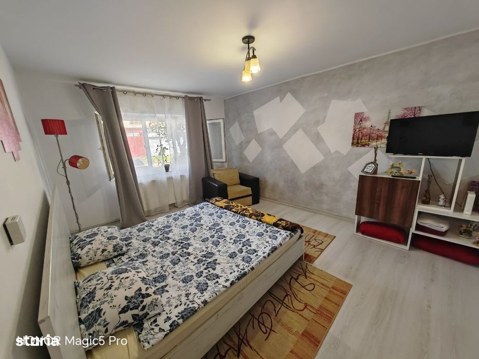 Garsonera premium, Piata Mioritei