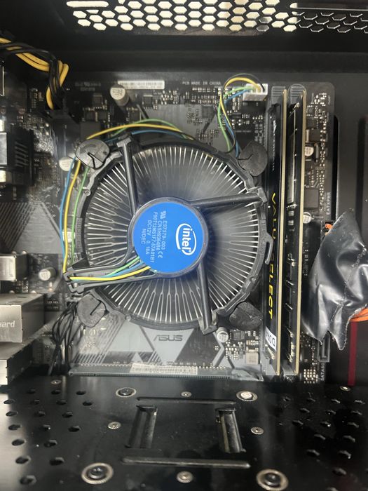 Геймърски компютър I3-9100F / GTX 980 / 16GB RAM / 512GB SSD