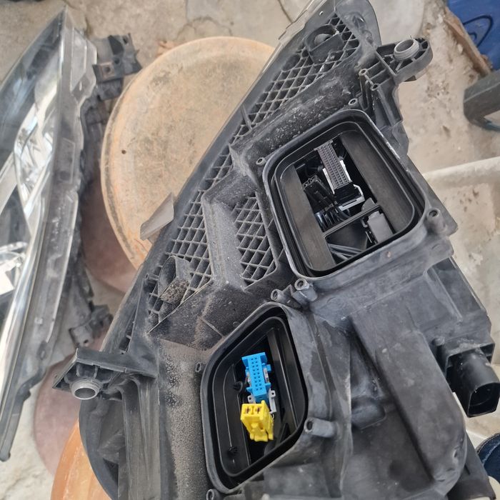 Mercedes Benz Vito 2015 ляв фар