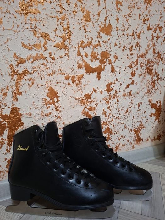 Коньки    39-41. р