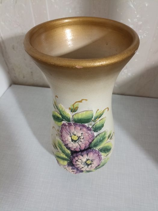 Продам вазу для цветов