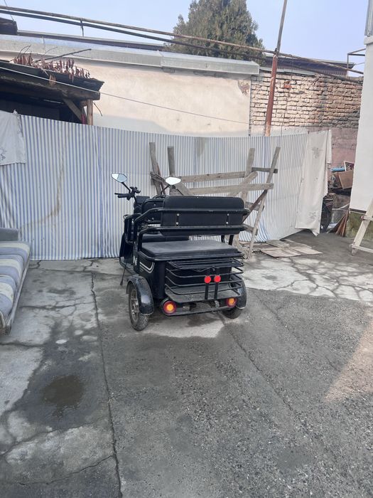 Uch balonli sukuter sotiladi !!!