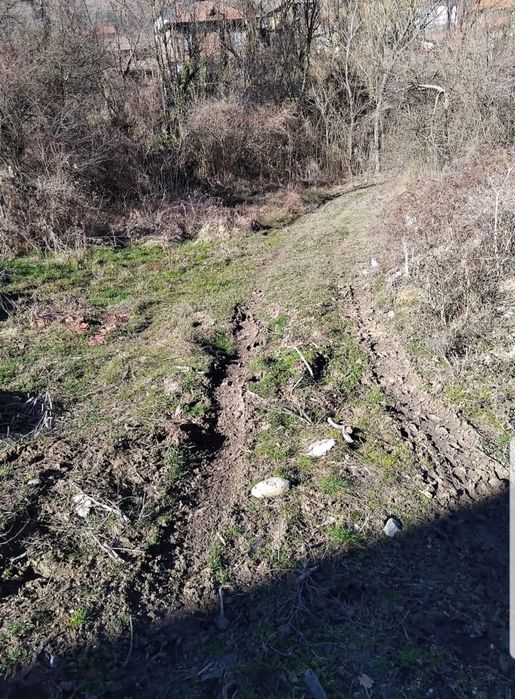 Продава къща в с.Грамаде общ Дупница