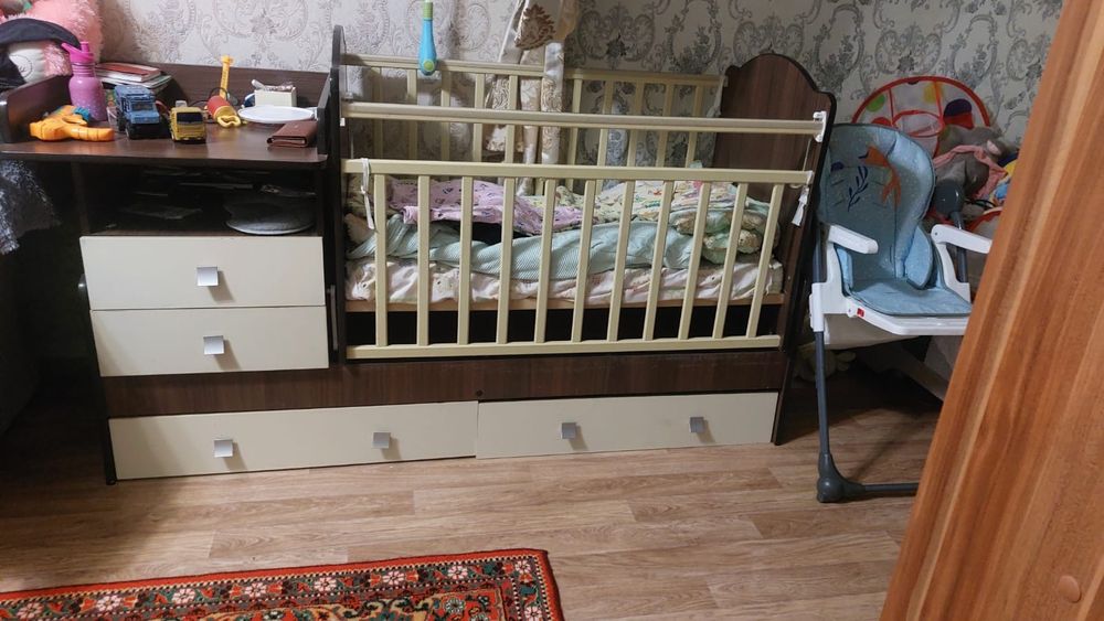 Детская кроватка