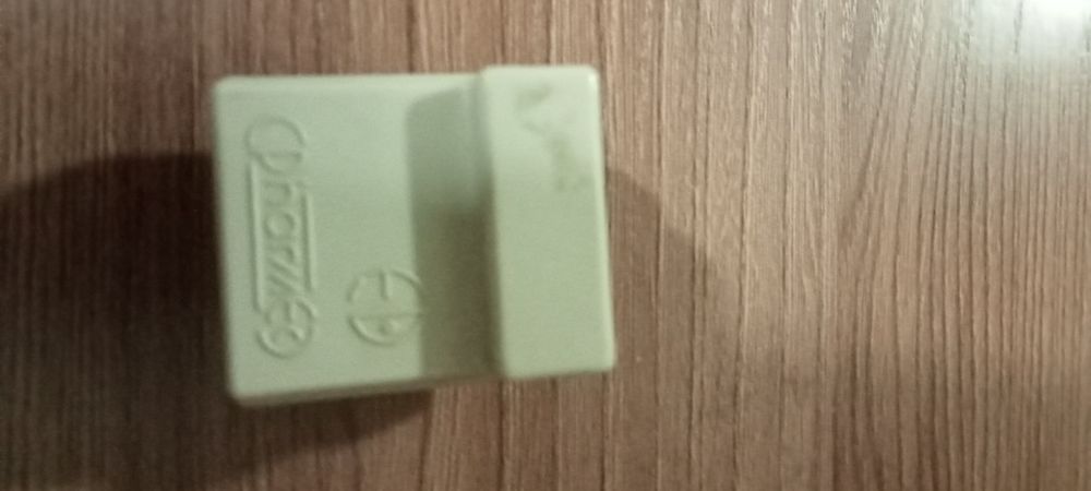 Продам проводной кнопочный телефон