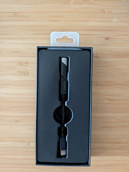 DAC și amplificator hi-fi căști Fiio KA11 (iPhone, lightning)