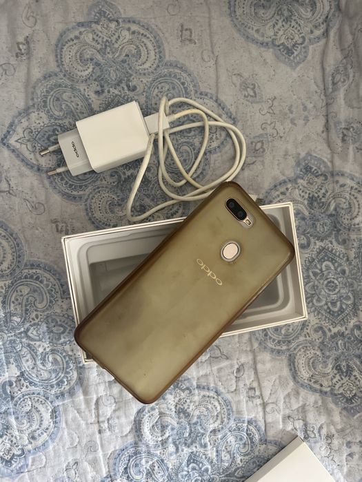 Oppo ax7 64гигабайт