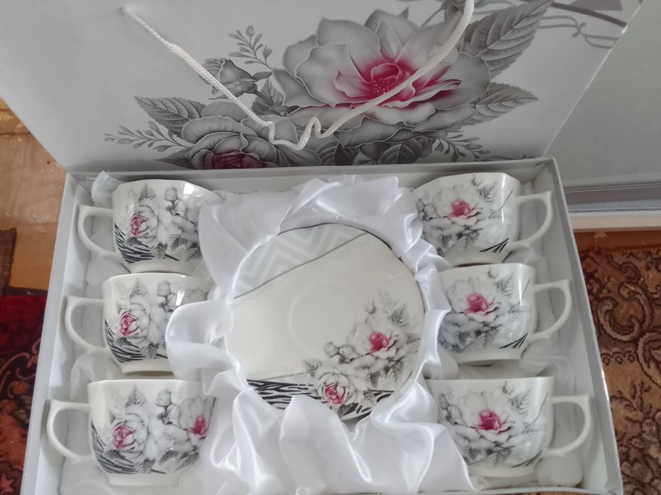 Продам посуду новую