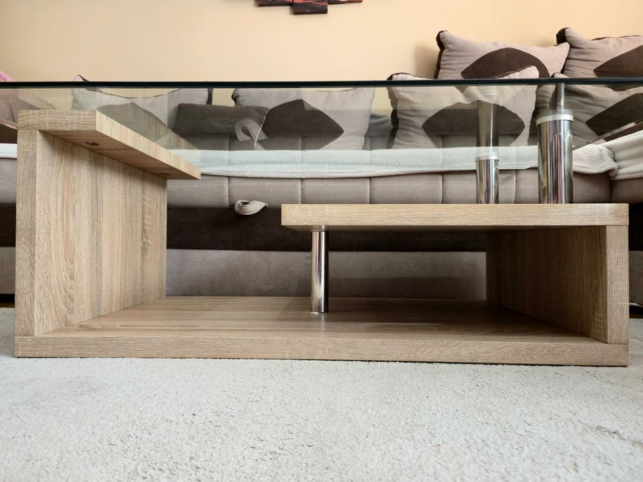 Холна маса стъкло и дърво