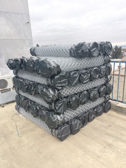 Плетена оградна мрежа от всички видове