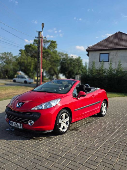 PEUGEOT 207 CC / 1,6 Benzina 120 CP / Decapotare Electrica Hard Top