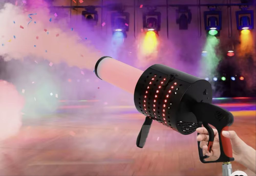 Pistoale cu CO2, cabina foto, platforma 360, fum greu