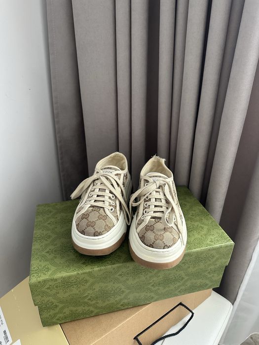 Кецове Gucci.