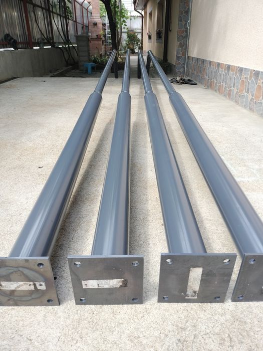 Stalpi metalici pentru iluminat