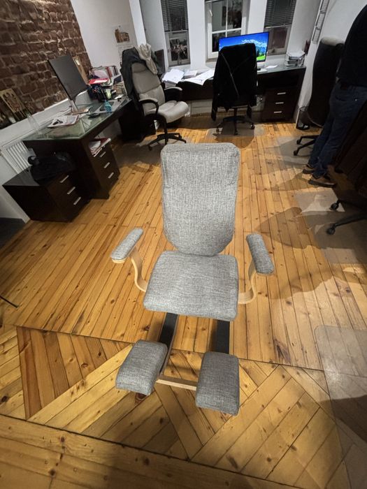 Стол за активно седене Ergo Active Gravity