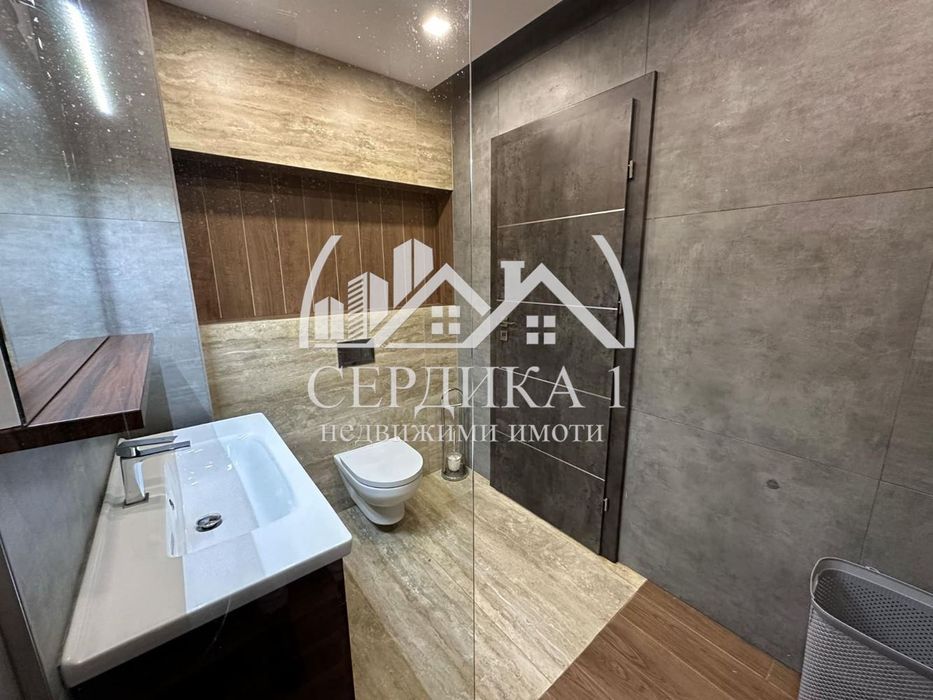 Дава се под наем Тристаен апартамент в София, Витоша - 125 кв.м за 796.62 € - Снимка #4