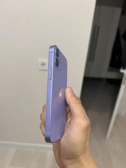 iPhone 12 mini  в отличном состяние, все в оригинале