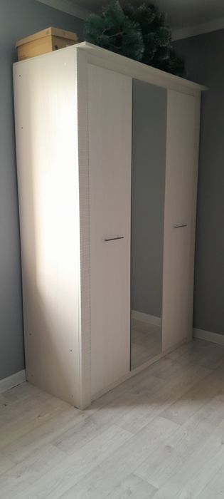 Шифониер для одежды