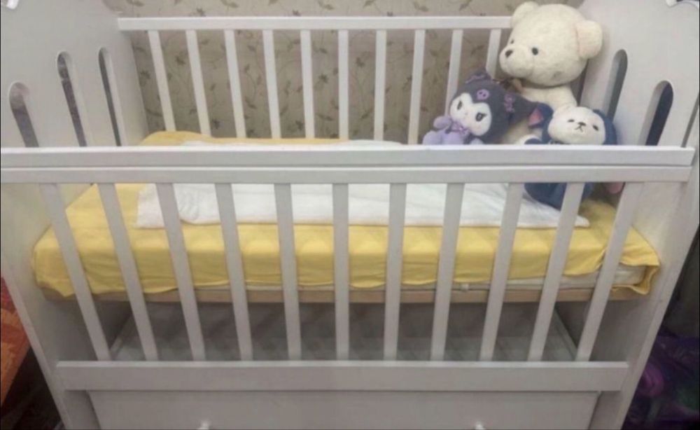 Продам детскую кроватку