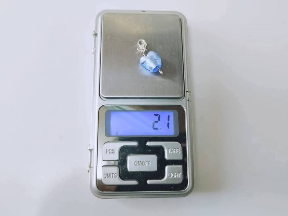 Vechi charm pandantiv argint 925, in forma de inima, din sticla de Murano, albastru deschis