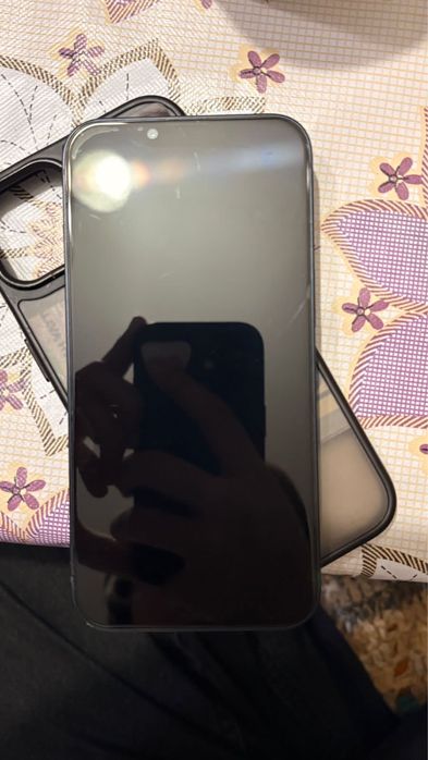 Продам айфон 13 128гб