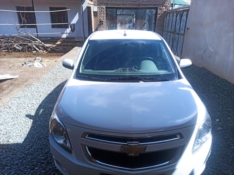 Автомобиль Кобальт