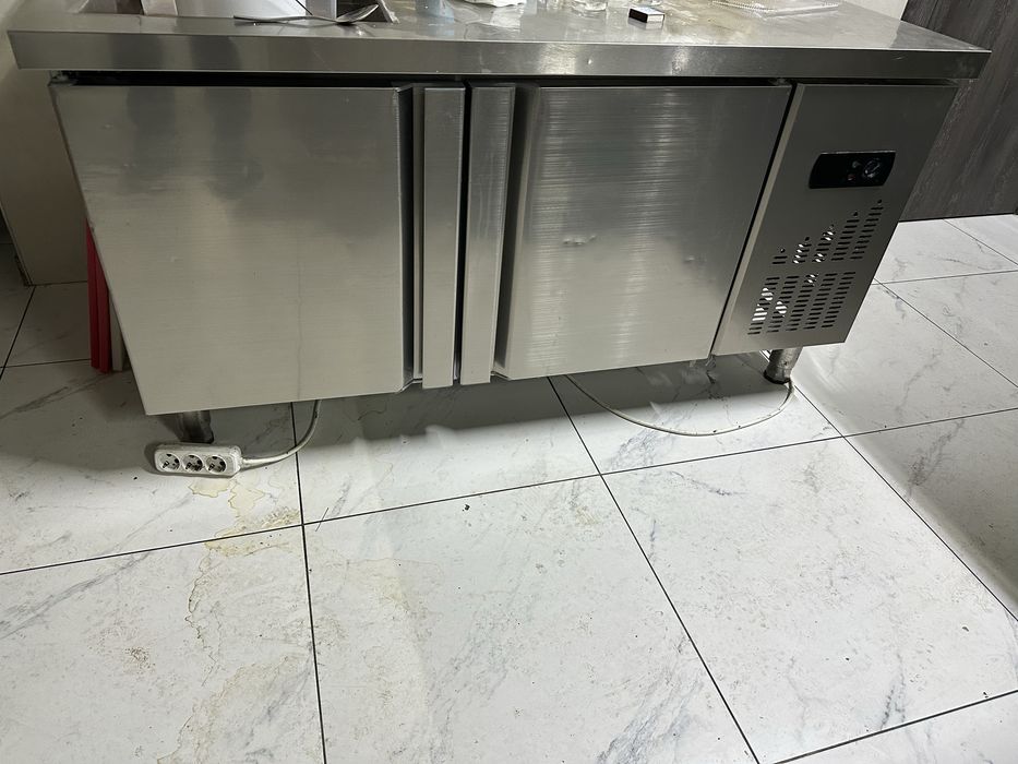 Холодильник духовкалар сатылады