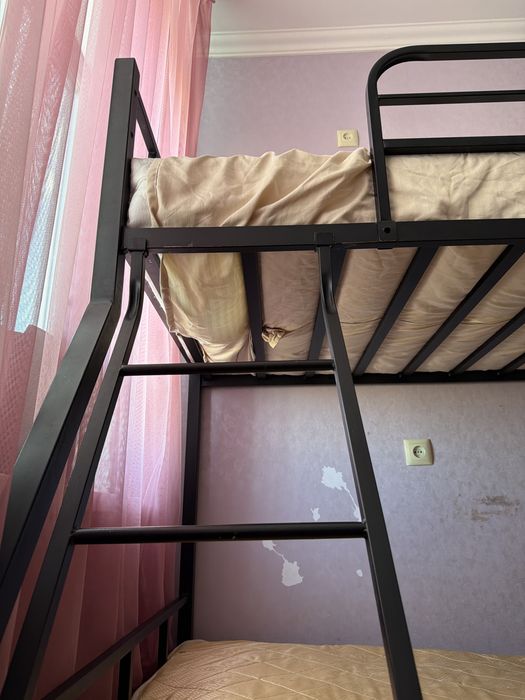 продам Двухъярусную кровать