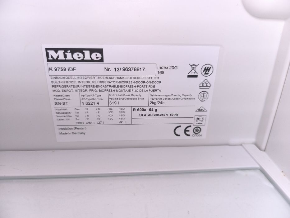 Хладилник за вграждане Miele K 9758 IDF - 319 литра . клас А+++