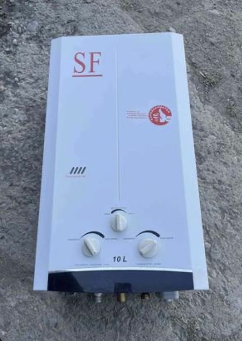 Продаю Газовую Колонку SF в отличном состоянии работает отлично