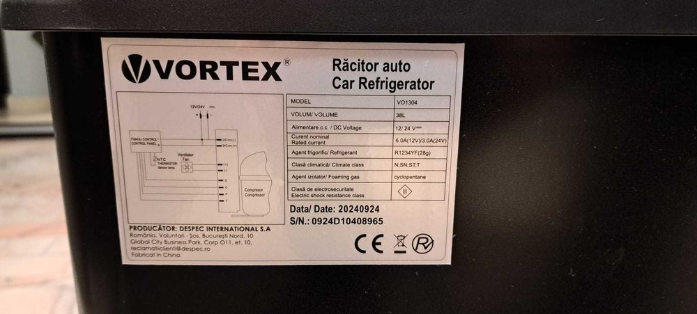 Frigider / congelator auto VORTEX VO1304, compresor, 38L