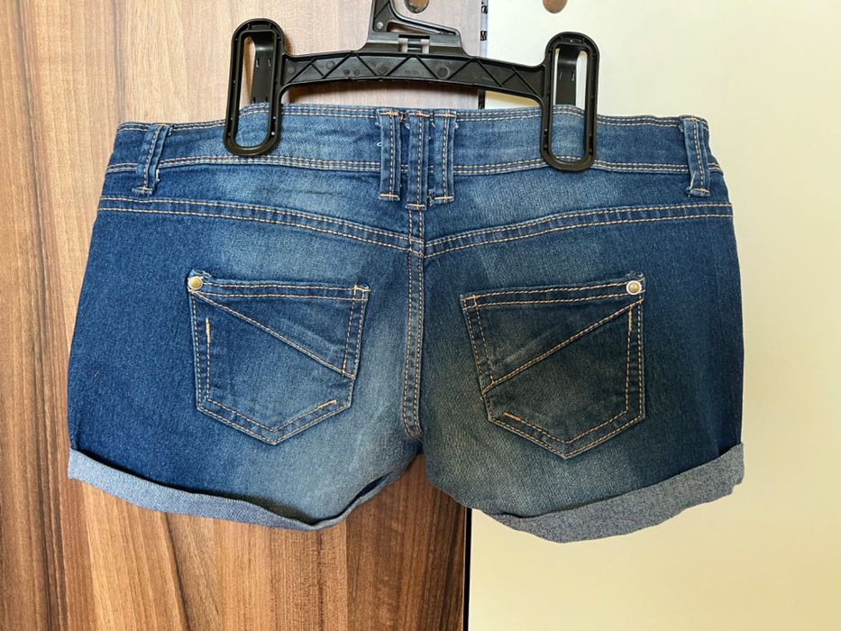 Лот къси панталони