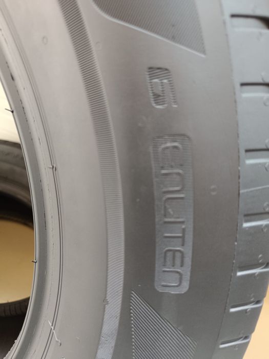 2бр летни гуми 215/65/17/Bridgestone turanzza6/Enleten6/dot0924/5мм грайфер