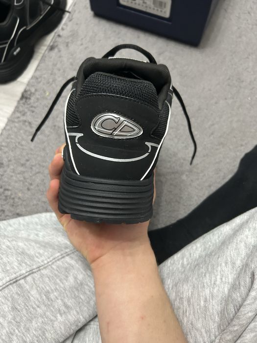 Dior b30 culoare negru