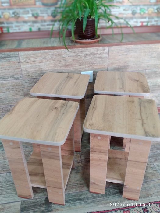 Табурет маленький и большой