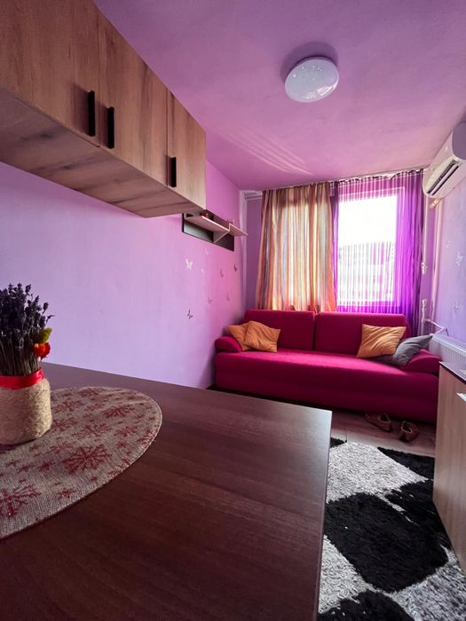 Garsoniera de inchiriat,Rogerius,langa Spitalul Pelican/Piata Rogerius Oradea • OLX.ro