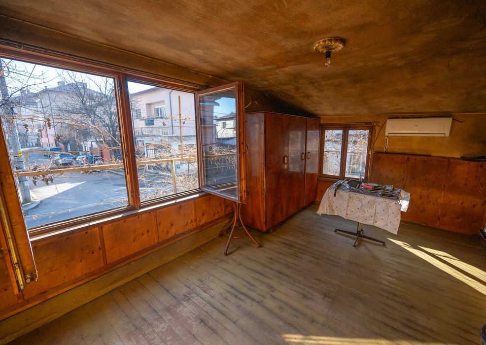 Продава се Етаж от къща в Кюстендил, Бузлуджа - 163 кв.м за 681 €/кв.м - Снимка #12