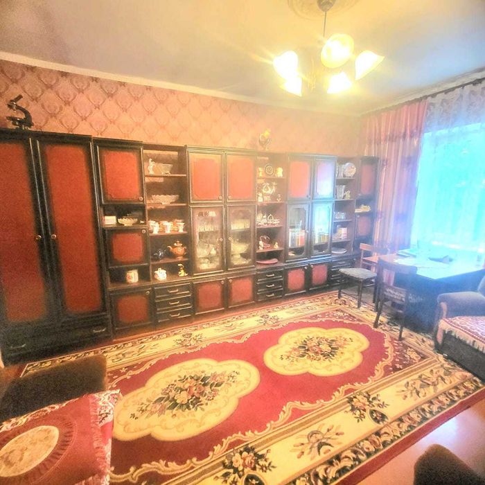 Дом / в районе 8 м-на