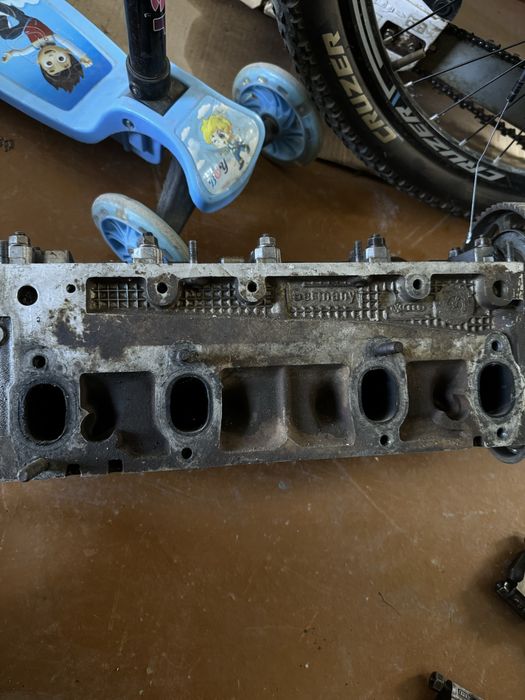 Запчасти на двигатель