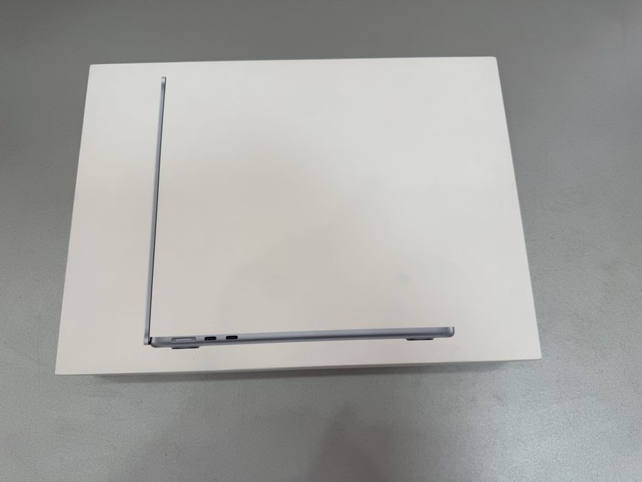 MacBook Air 13”, Apple M5, 2026, SSD 512, RAM 16GB, Blue, nou la cutie