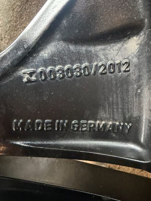 4бр. Зимни гуми Pirelli с джанти за Mercedes